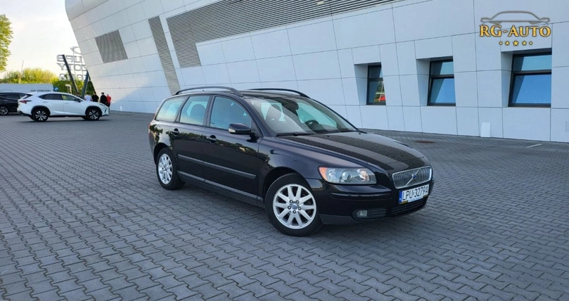 Volvo V50 cena 13900 przebieg: 233000, rok produkcji 2004 z Skierniewice małe 704